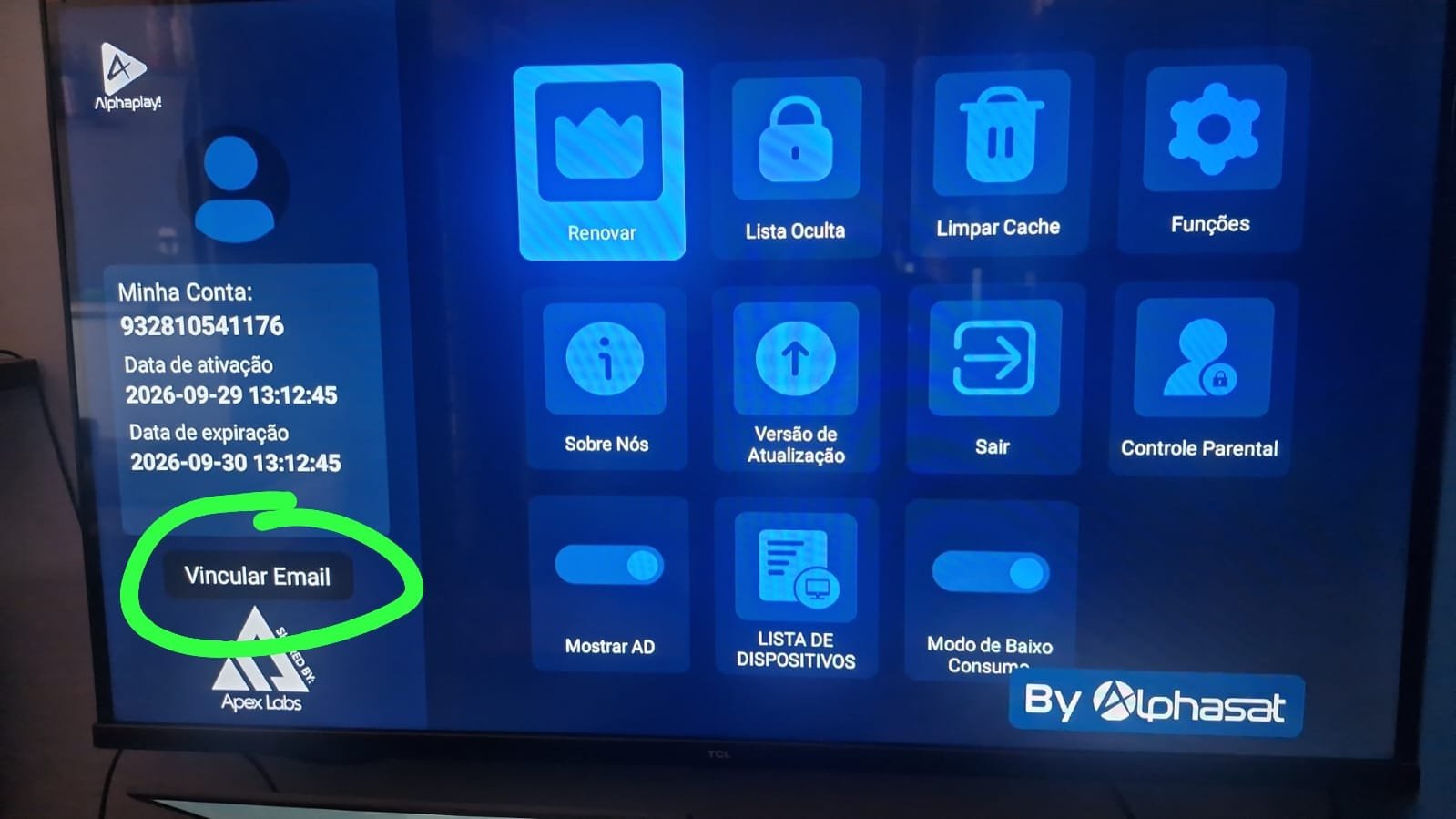 Tela da conta AlphaPlay com o botão Vincular Email destacado
